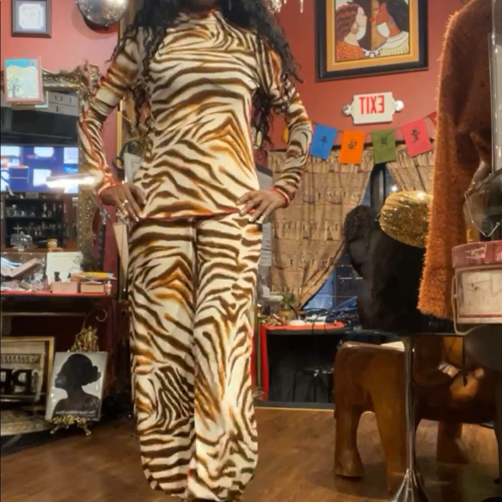 2 pc Brown and Cream Zebra Jersey Knit